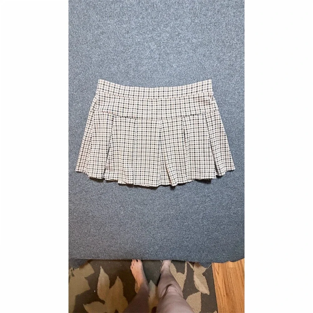 American Eagle Skort Womens Large Beige Black Houndstooth Pleated Mini